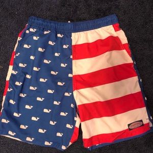 Never worn boys Vineyard Vines swim trunks size XL